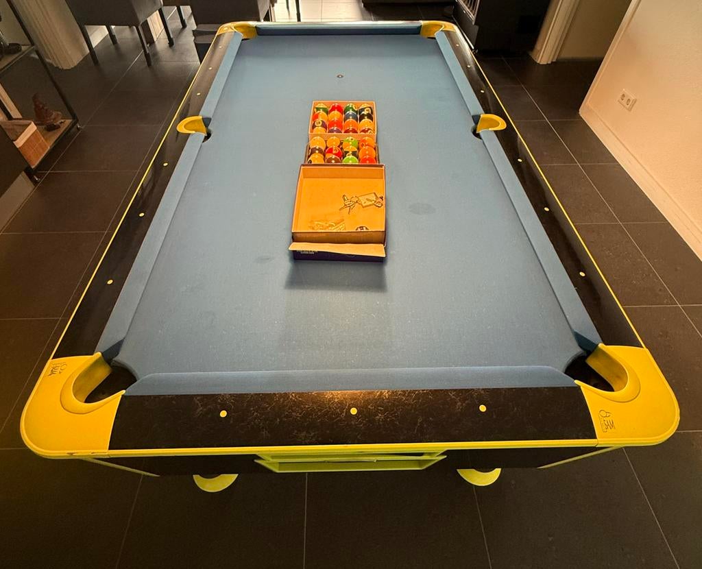 7 FT Bison Pooltafel Glow in the Dark met Accessoires, Sport en Fitness, Biljarten en Poolen, Ophalen, Gebruikt, Pooltafel