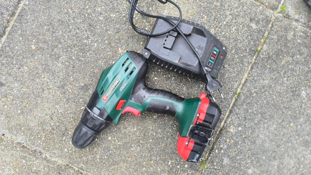 Parkside Accuboormachine 18V met lader, Gebruikt, Variabele snelheid, Ophalen of Verzenden, Boor- en Schroefmachine