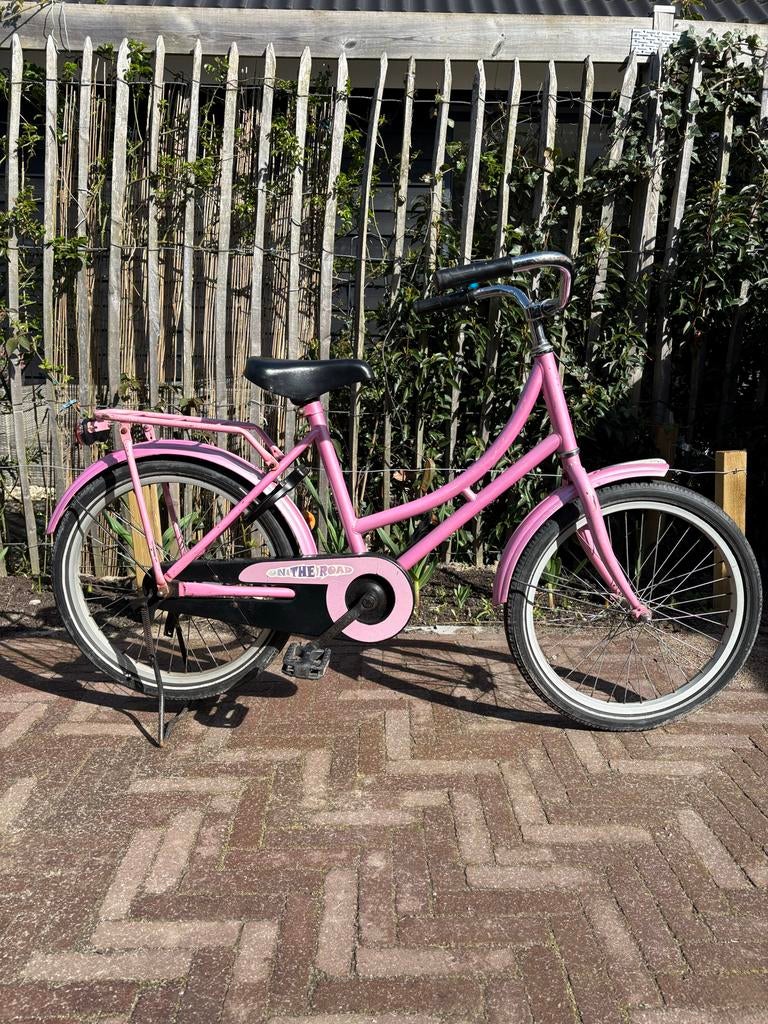 Roze meisjesfiets 15 inch, Ophalen, Gebruikt, 14 inch of minder