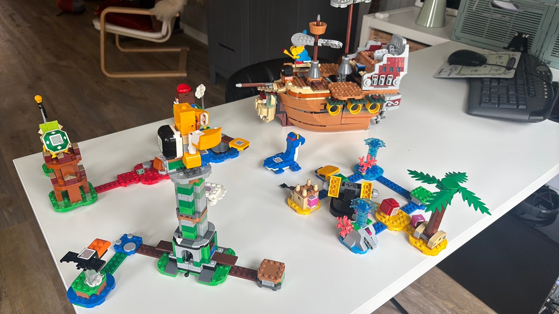 Mario lego luchtschip plus uitbreidingssets, Ophalen, Zo goed als nieuw