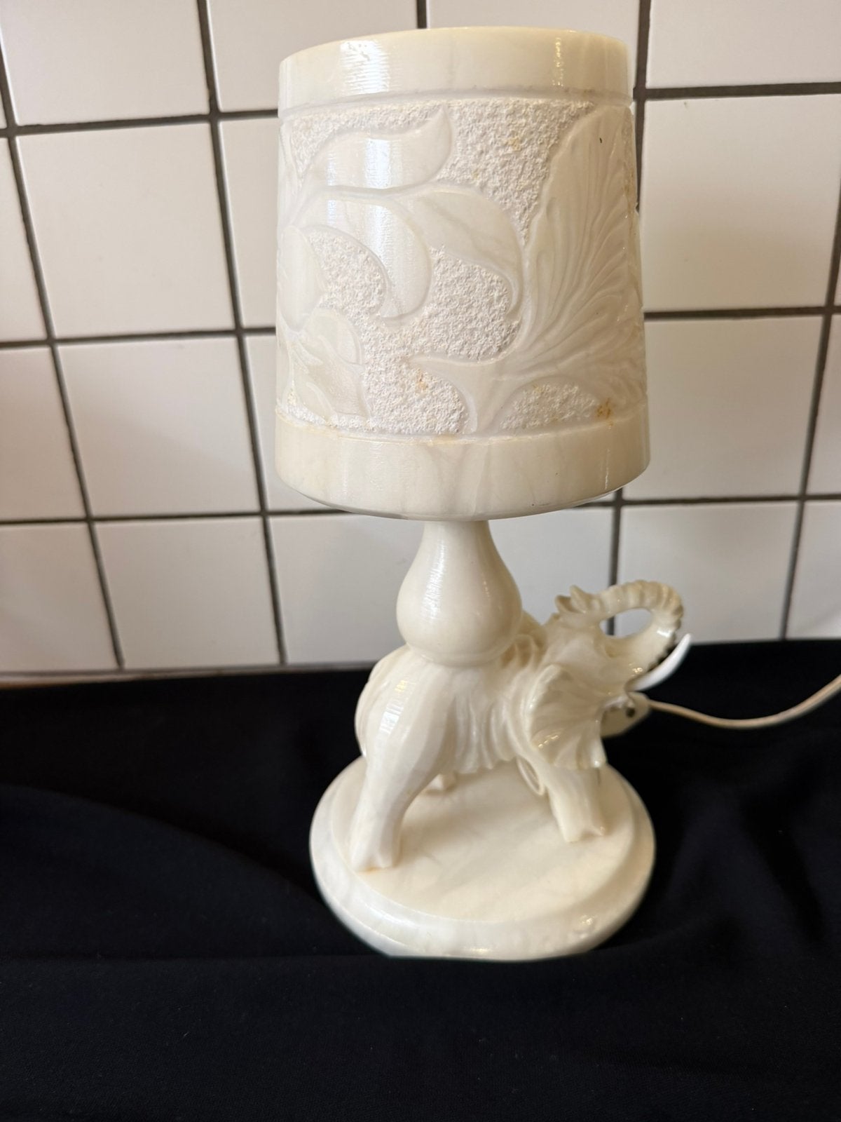 Albast vintage tafellamp olifantenlamp, Huis en Inrichting, Lampen | Tafellampen, Ophalen of Verzenden, Zo goed als nieuw, Handgemaakt