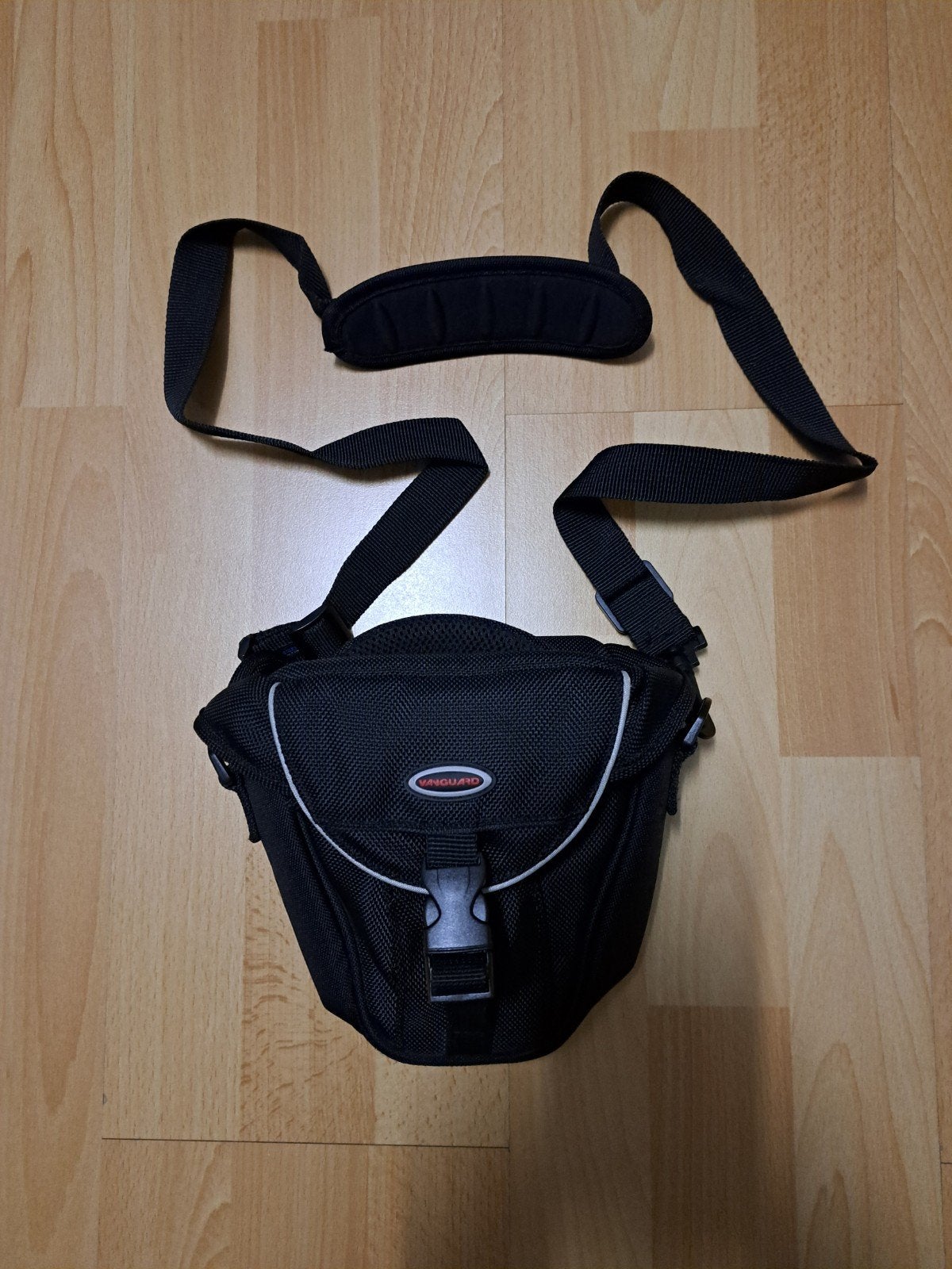 Vanguard Fototas voor Spiegelreflexcamera - Zwart, Zwart, Schoudertas, Gebruikt, Vanguard