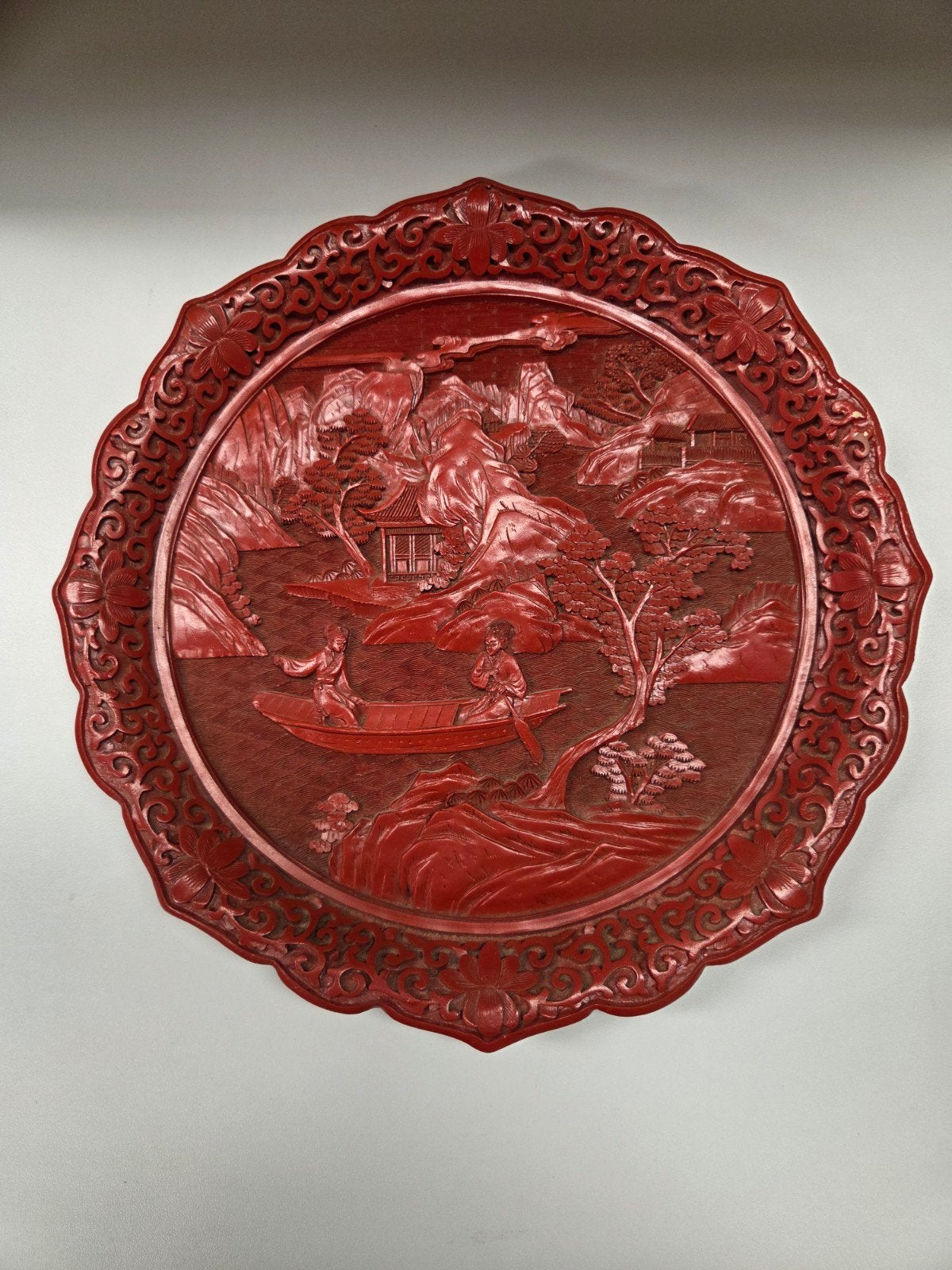 Chinees rood gesneden cinnaber bord, Ophalen