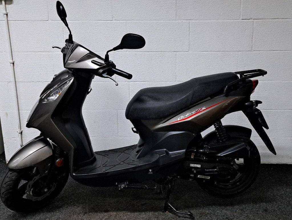 Sym Orbit II bromscooter Iron Grey, Fietsen en Brommers, Ophalen, Zo goed als nieuw, Benzine, Orbit