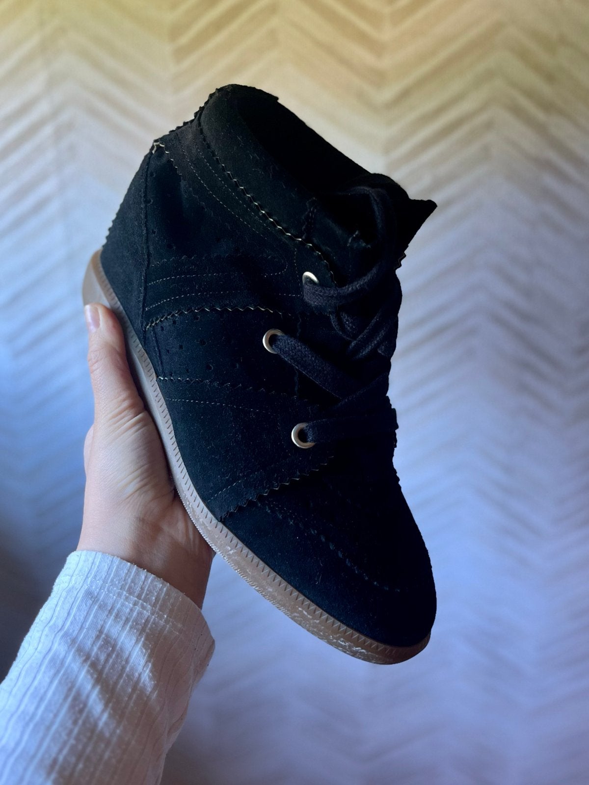 Isabel Marant bobby sneakers - ZGAN!, Kleding | Dames, Schoenen, Zo goed als nieuw, Sneakers of Gympen, Zwart, Ophalen of Verzenden