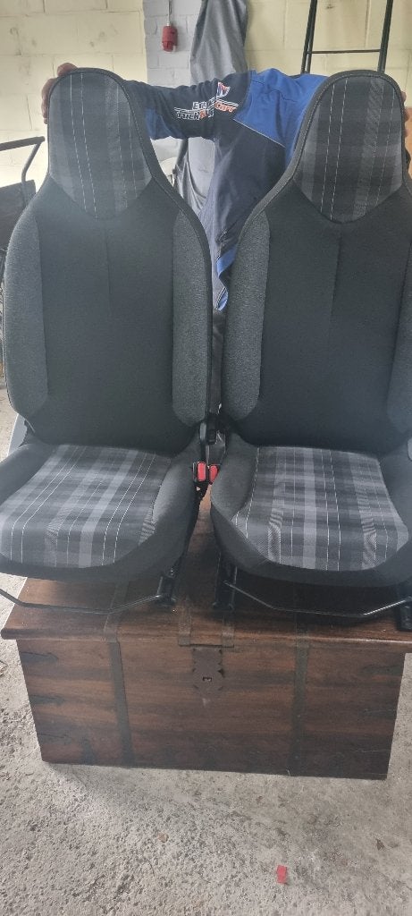 Toyota Aygo Interieur: Stoelen, Achterbank & Vloerbedekking, Ophalen, Gebruikt, Toyota