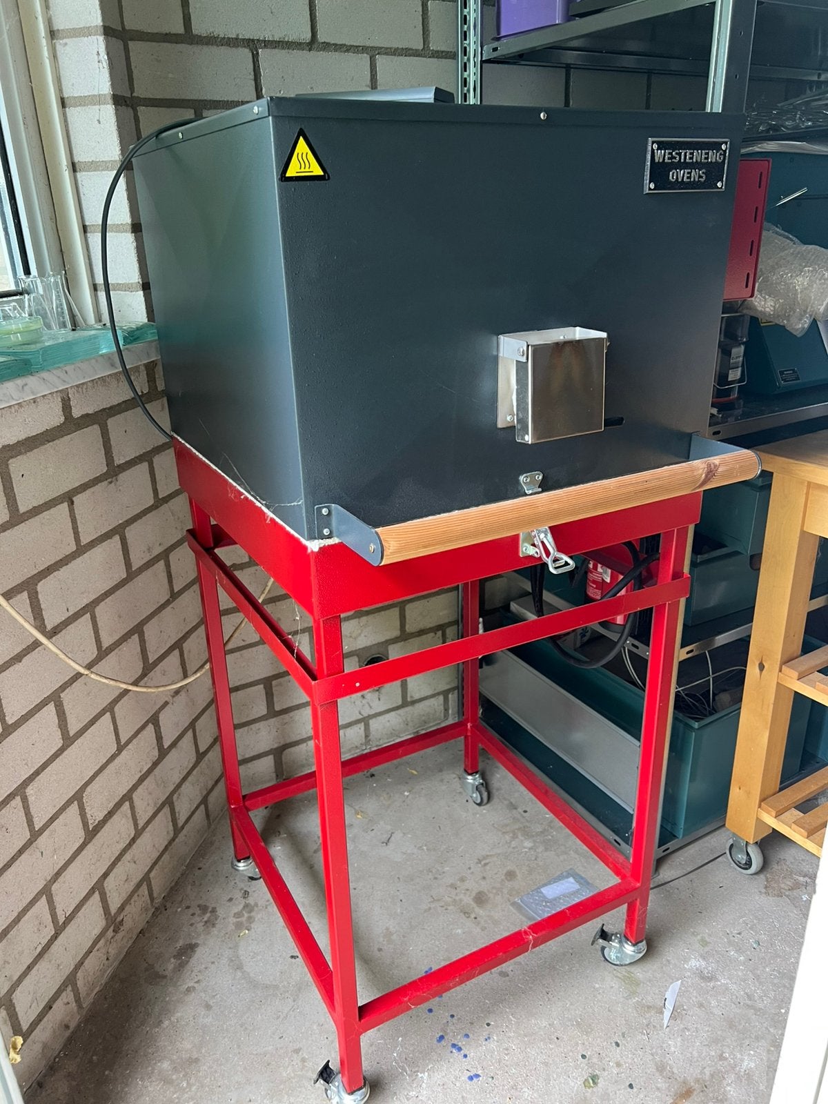 Glasoven Westeneng op onderstel voor glasfusing 45x45x30, Hobby en Vrije tijd, Ophalen, Zo goed als nieuw