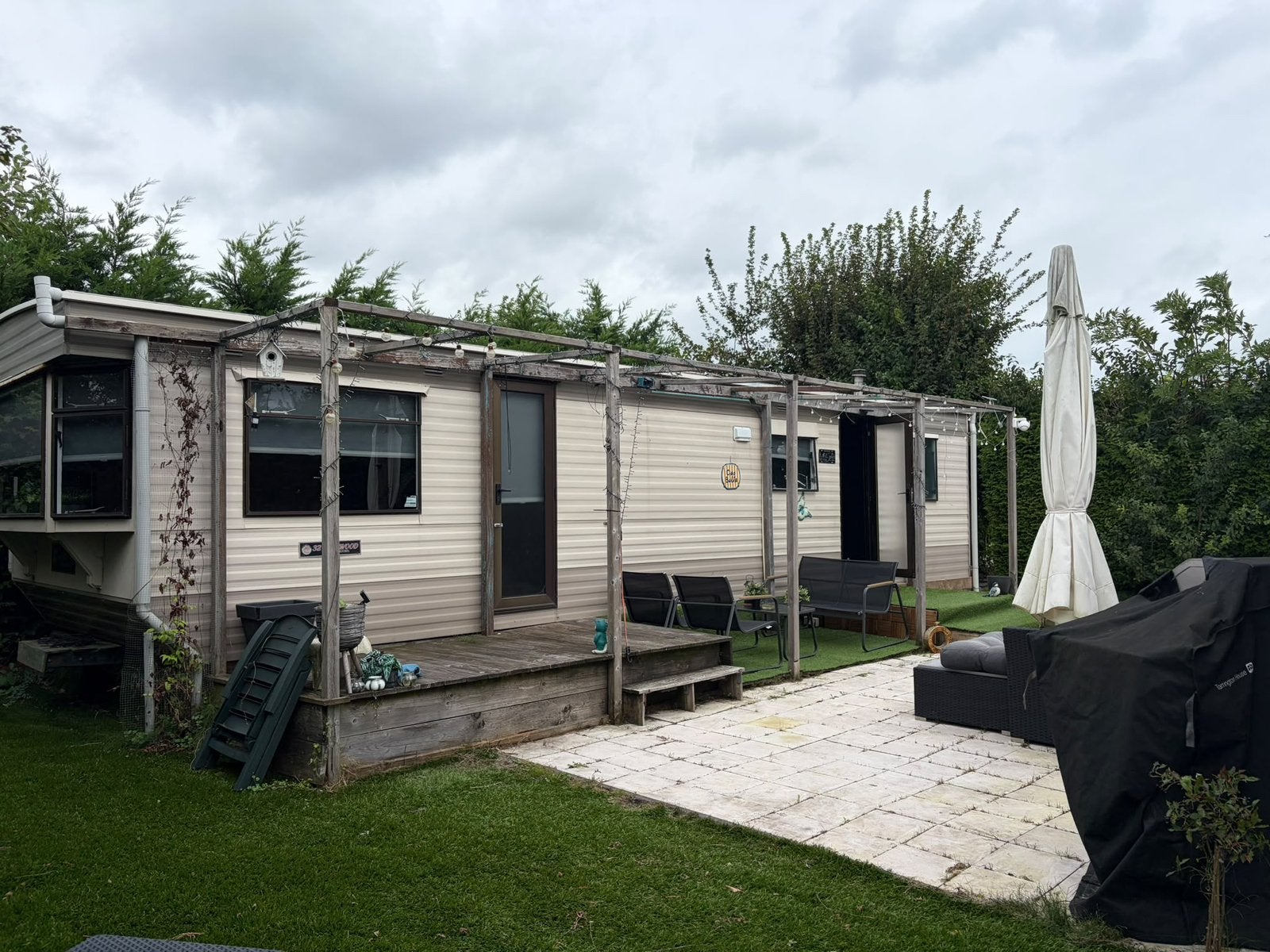 ️Stacaravan met grote zonnige tuin – Camping aan het water️