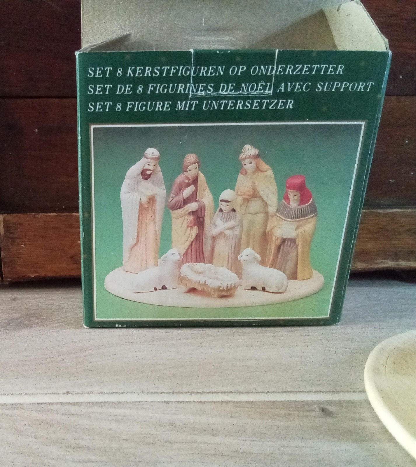Kerststal figuren zijn gemaakt van porselein , Diversen, Ophalen of Verzenden