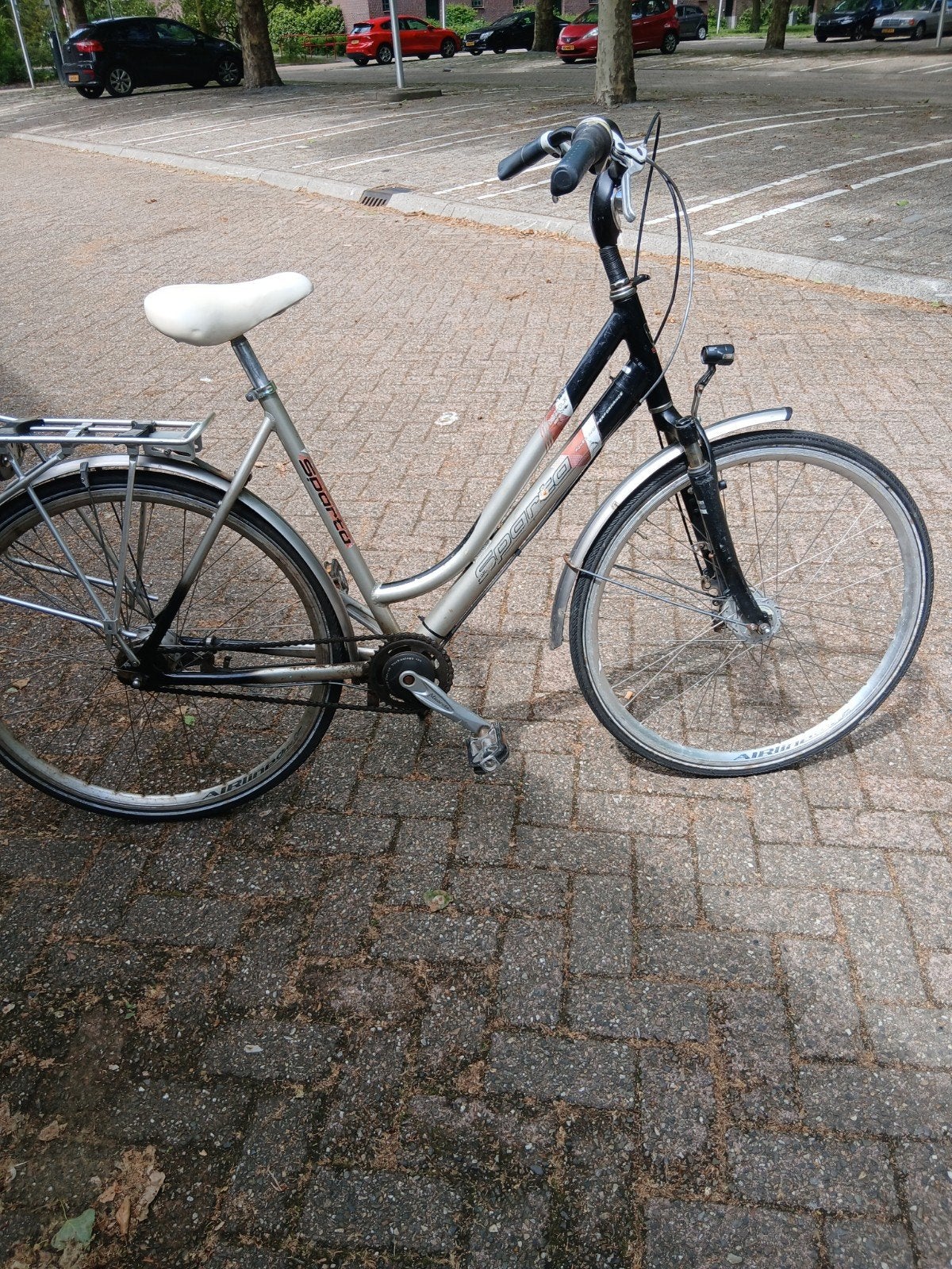 28 inch dames fiets, Ophalen, Gebruikt, Minder dan 10 versnellingen, Overige merken