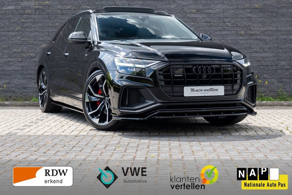 Audi Q8 55 TFSI Pano quattro Pro Line S, Auto's, Audi, Automaat, Gebruikt, 2995 cc, Automatische klimaatregeling