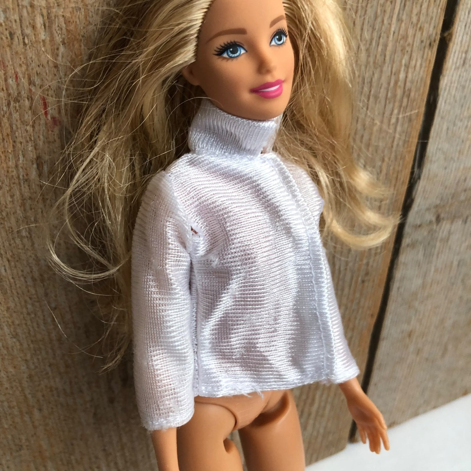 Wit glans jasje voor Barbie, Ophalen of Verzenden, Zo goed als nieuw, Kleertjes
