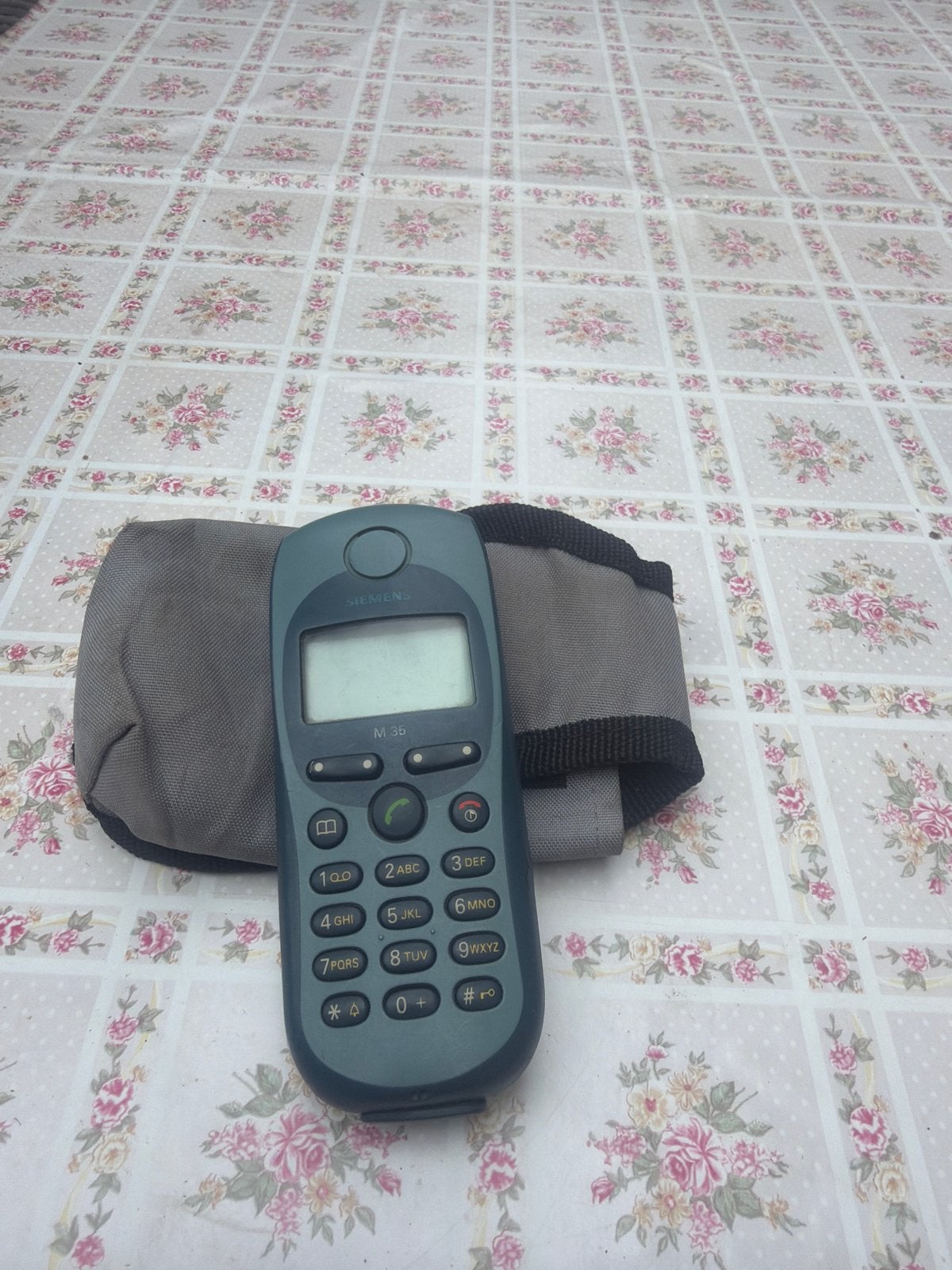 Siemens M35 mobiele telefoon met hoesje, Telecommunicatie, Gebruikt, Ophalen of Verzenden, Klassiek of Candybar, Zonder simlock