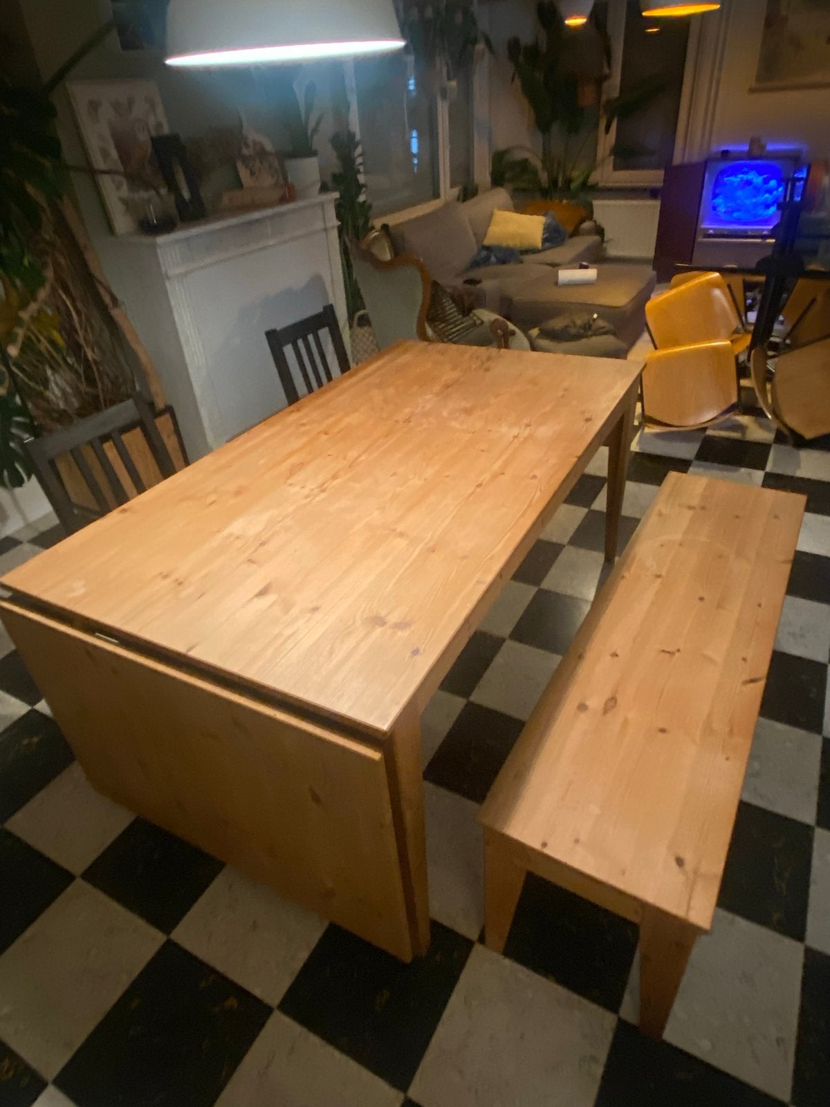 Nornas eettafel met bank en 3 stoelen - uitschuifbaar, Huis en Inrichting, Tafels | Eettafels, Ophalen, Gebruikt, 150 tot 200 cm
