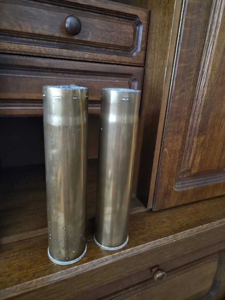 t.e.a.b. 2 Amerikaanse 75 mm M18 messingen hulzen uit de 2e, Ophalen, Amerika, Hulzen of Bodemvondsten
