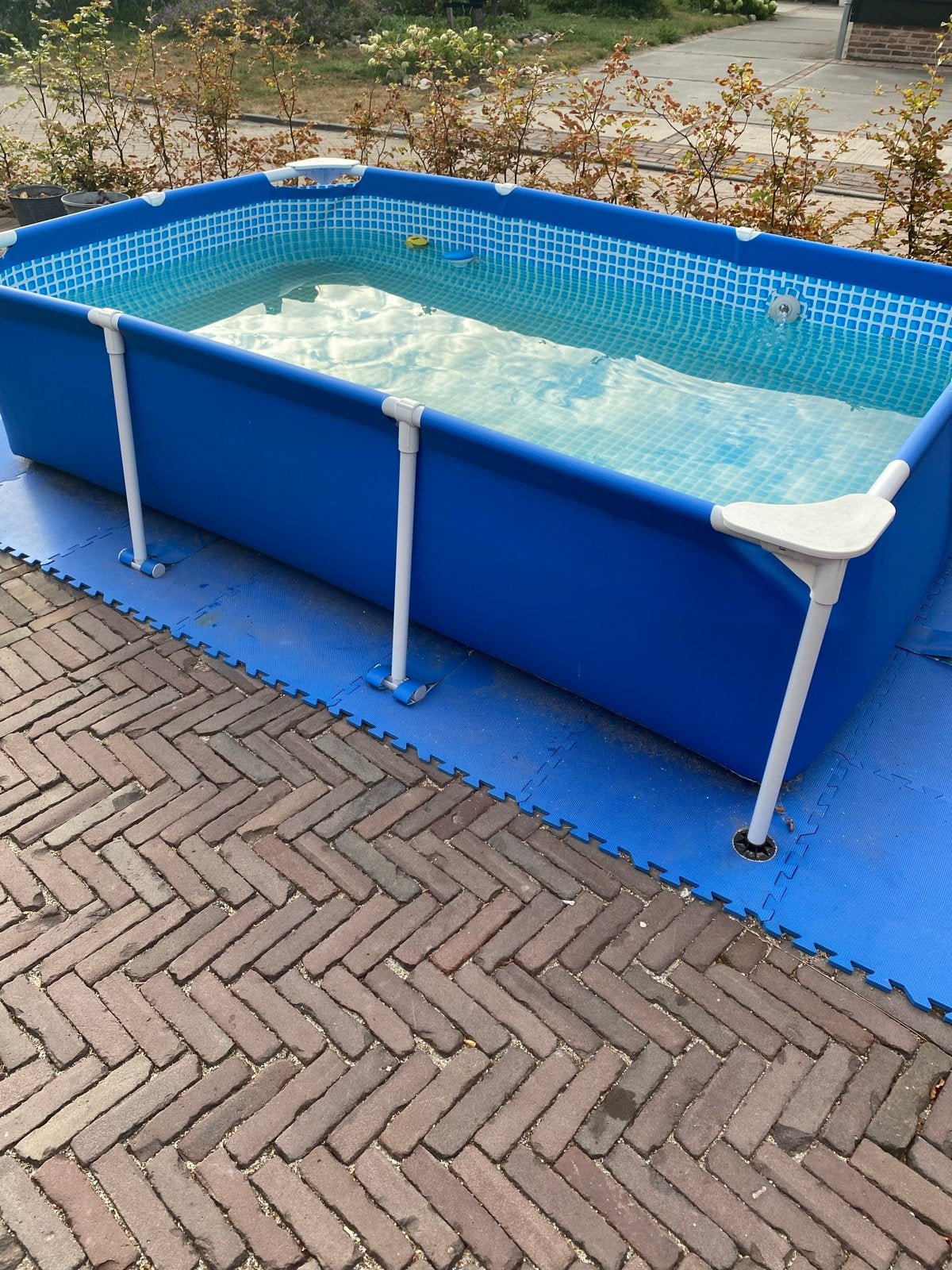 Intex Opzetzwembad 2.6M x 1.6M x 0.65M +ponp en ondervloer, Tuin en Terras, Ophalen, Gebruikt, Minder dan 80 cm, Minder dan 200 cm