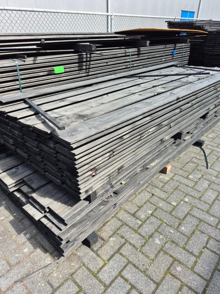 84 planken douglas zweeds rabat 3 meter wb 17.6, Tuin en Terras, Palen, Balken en Planken, Ophalen
