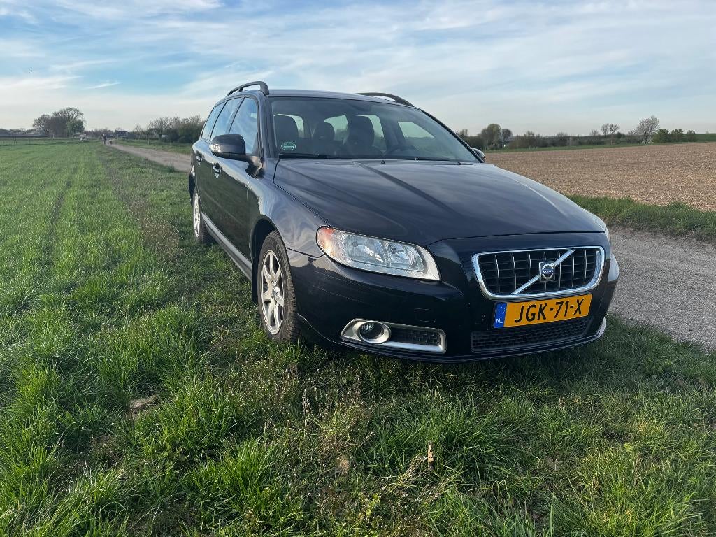 Volvo V70 2.5 T AUT 2008 Blauw, Auto's, 1800 kg, Zwart, Blauw, 2521 cc
