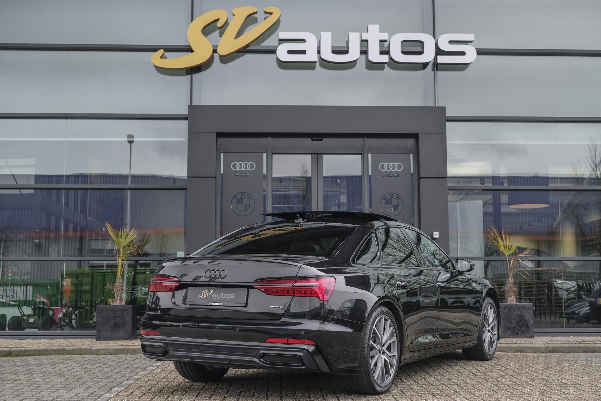 Audi A6 Limousine 55 TFSIe Competion 367pk Quattro Panoramad, Auto's, Automaat, Gebruikt, 4 cilinders, Zwart