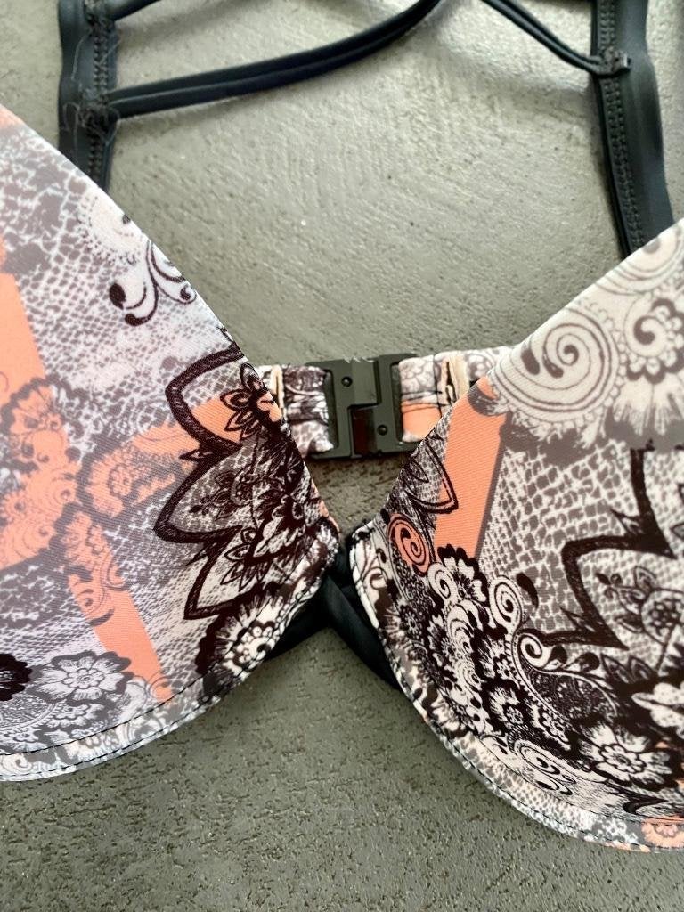 J459 Beugel bikini maat 38 C Softcups zalm-roze/wit/zwart, Kleding | Dames, Ophalen of Verzenden, Zo goed als nieuw, Roze, Bikini
