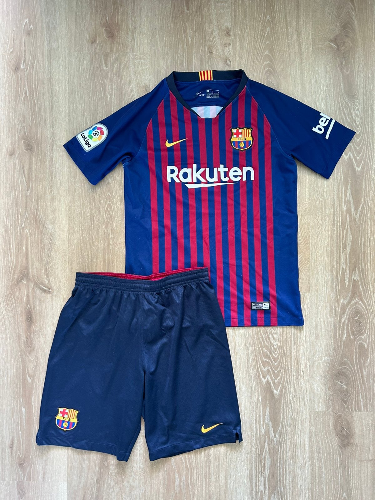 FC Barcelona thuistenue Nike 18/19 Maat 147-158, Gebruikt, Jongen of Meisje, Sport- of Zwemkleding, Ophalen of Verzenden