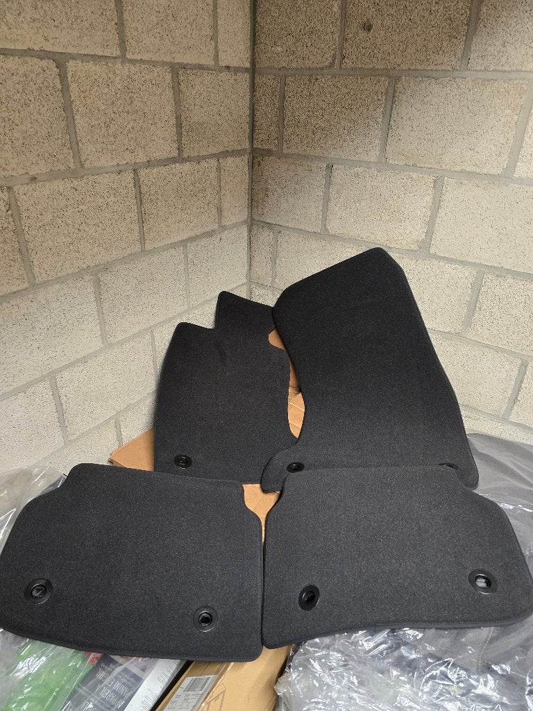 Bulk nieuwe velour automatten, Ophalen, Nieuw