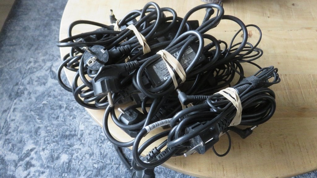 Delta Adapter ADP-40PH ..............19V / 2,1 A, Ophalen of Verzenden, Zo goed als nieuw, DELTA ELECTRONICS