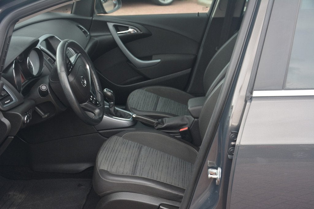 Opel Astra 1.4 Turbo Design Edition (bj 2014), Auto's, Opel, Voorwielaandrijving, Euro 5, 680 kg, 4 cilinders