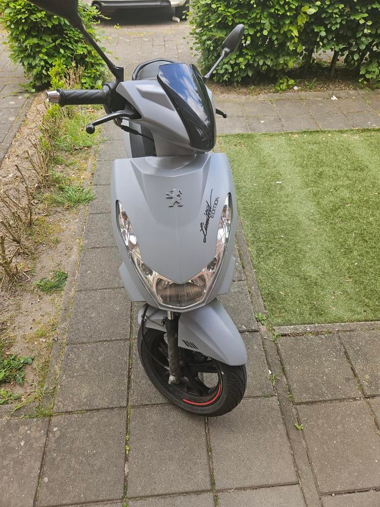 Peugeot kisbee scooter/snorfiets, Fietsen en Brommers, Scooters | Overige merken, Ophalen of Verzenden, Gebruikt, Benzine