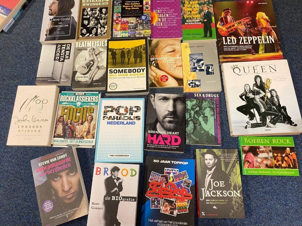 Popboeken, Ophalen, Zo goed als nieuw, Artiest