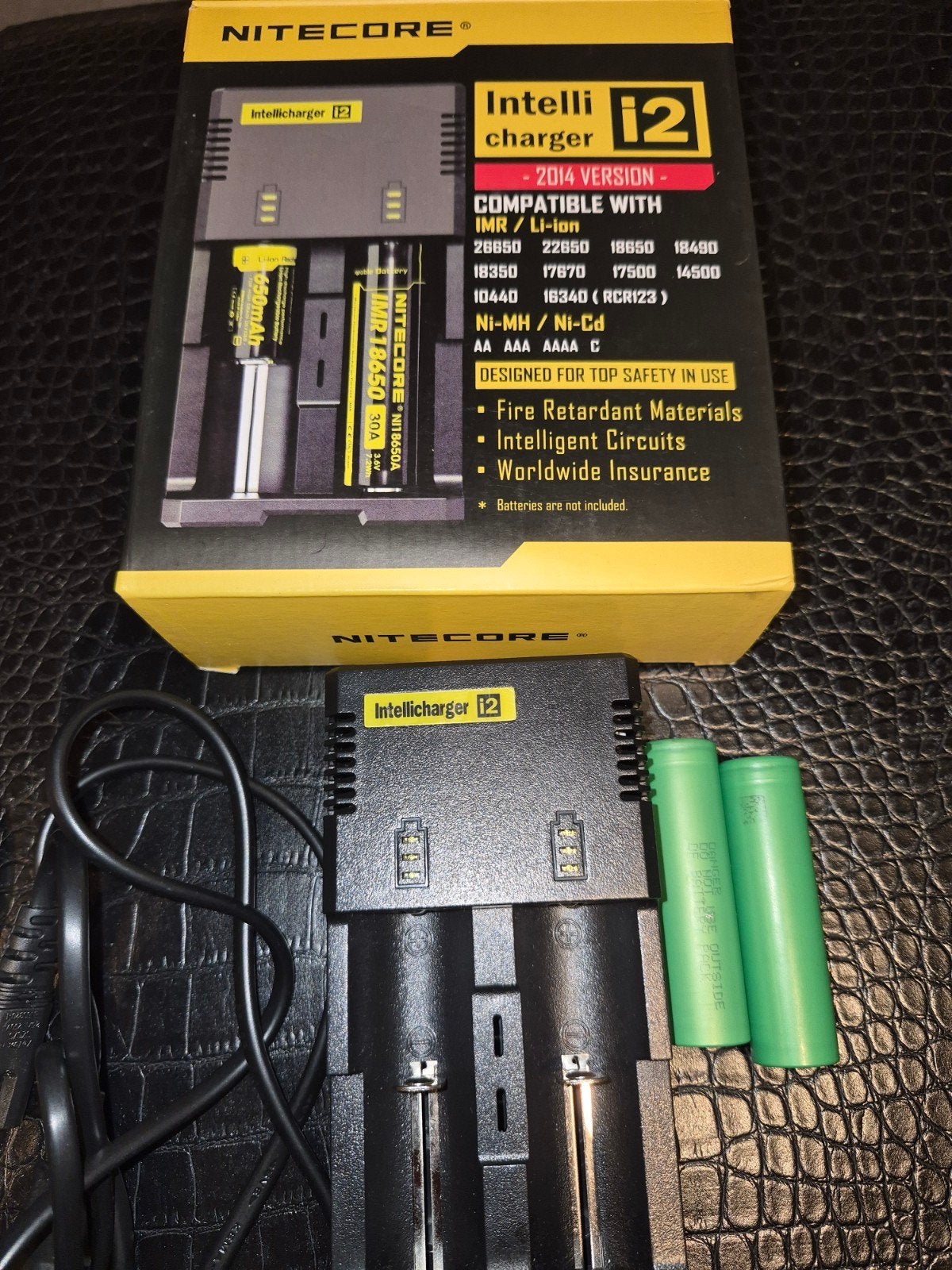 Nitecore Intellicharger i2 (2014 versie) universele lader, Ophalen of Verzenden, Gebruikt