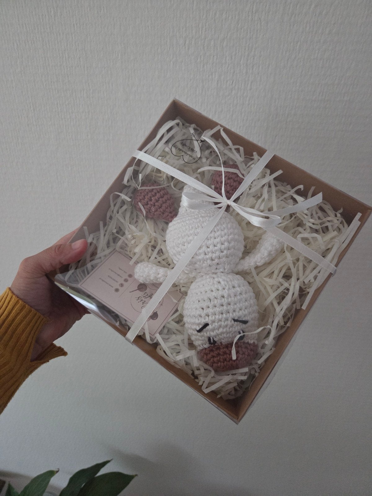 Gehaakte Rammelaar Konijn - Handgemaakt Kraamcadeau, Ophalen of Verzenden, Nieuw, Rammelaar
