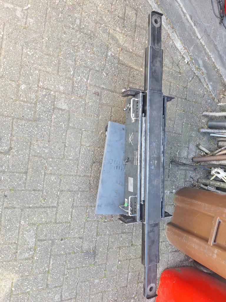 Majorlift 2000kg brugkrik defect!, Auto diversen, Krikken, Gebruikt, Garagekrik, Hydraulisch, Ophalen