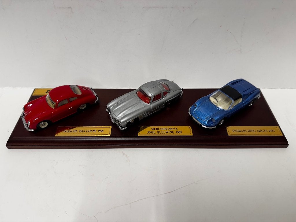 Set Matchbox – Dinky: Ferrari, Mercedes, Porsche, Ophalen of Verzenden, Zo goed als nieuw, Auto, Matchbox