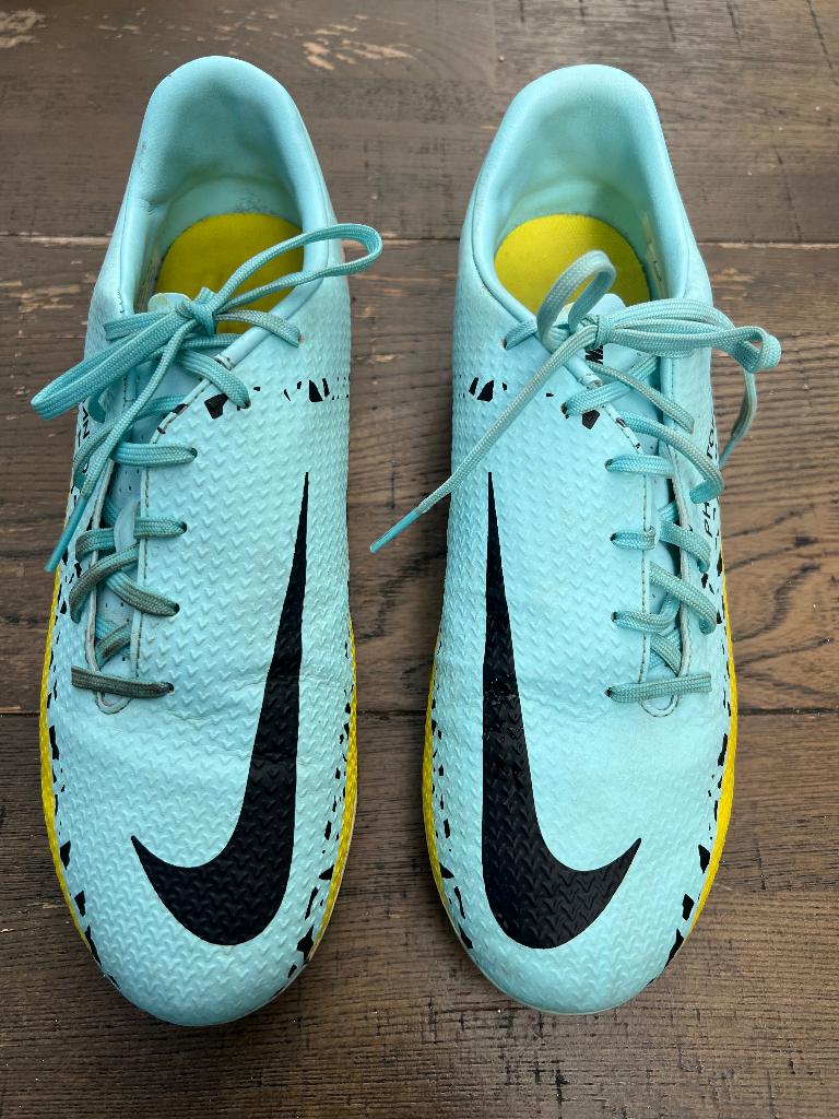 Nike Phantom GT voetbalschoenen, Sport en Fitness, Voetbal, Ophalen, Maat XS of kleiner, Schoenen, Zo goed als nieuw