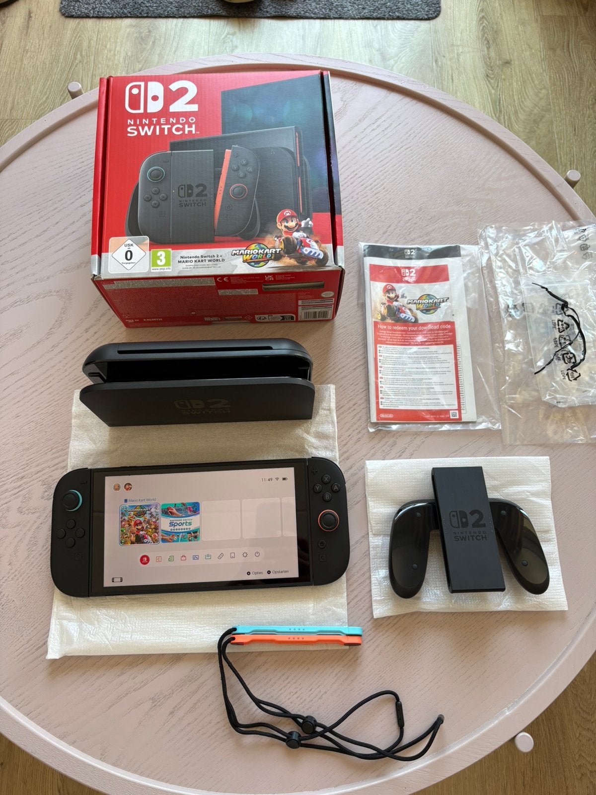Nintendo Switch 2 met Mario Kart World & Switch Sports, Ophalen, Zo goed als nieuw, Met 2 controllers, Switch Original