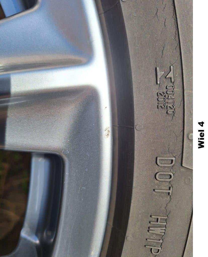 Foto 16 van Originele 18 Inch velgen Ford Kuga Vignale