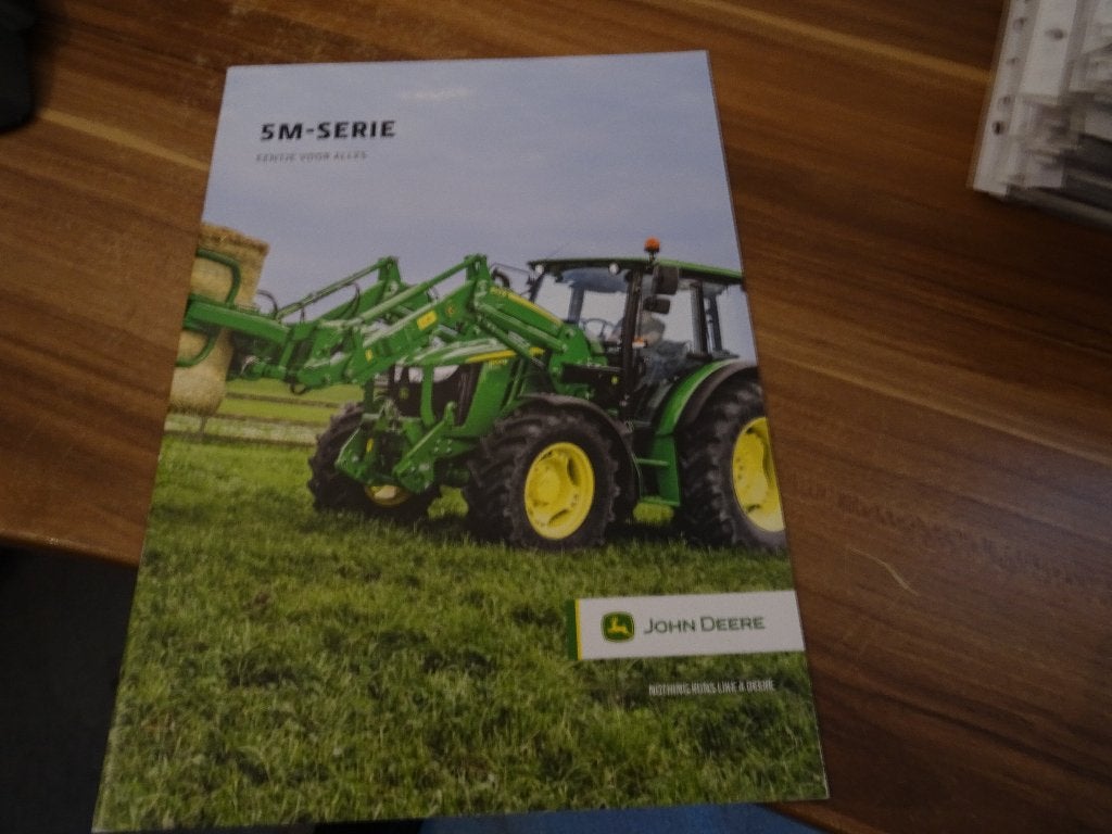 John deere 5M EN 6R SERIE Trekkers folders, Ophalen of Verzenden, Nieuw, Folder