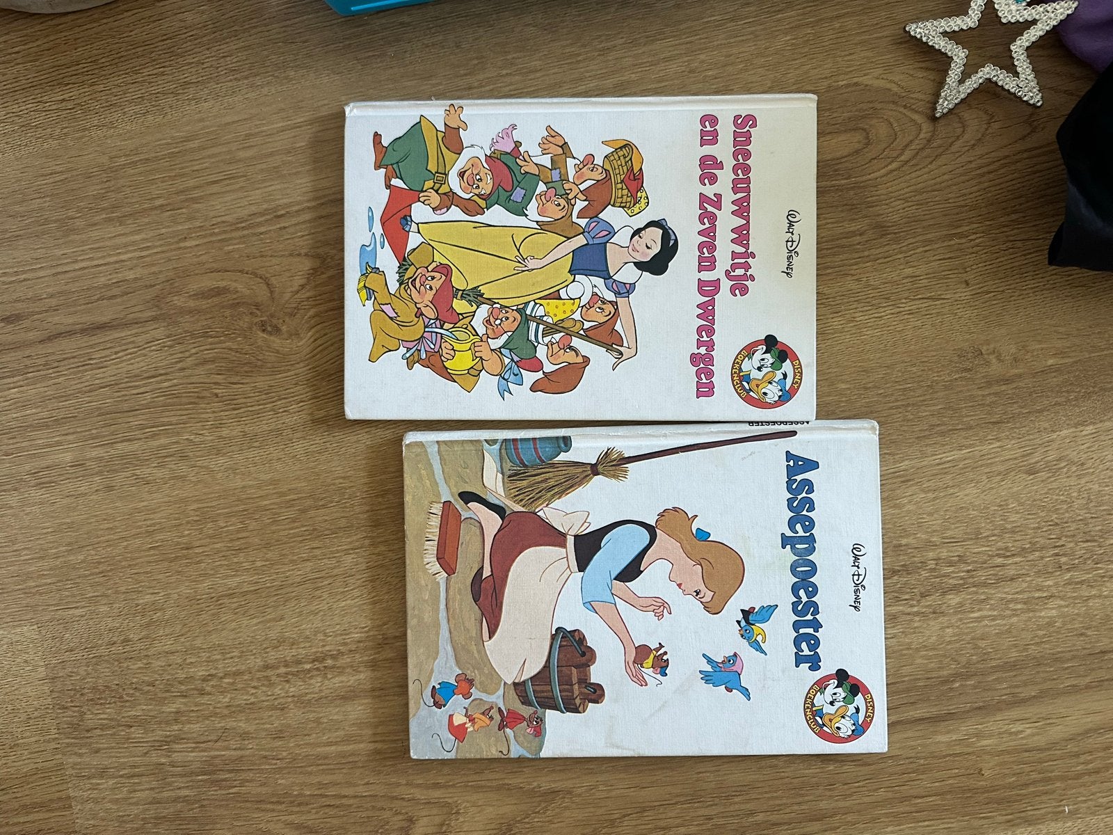 Disney Sprookjesboeken: Sneeuwwitje en Assepoester, Ophalen of Verzenden, Gelezen