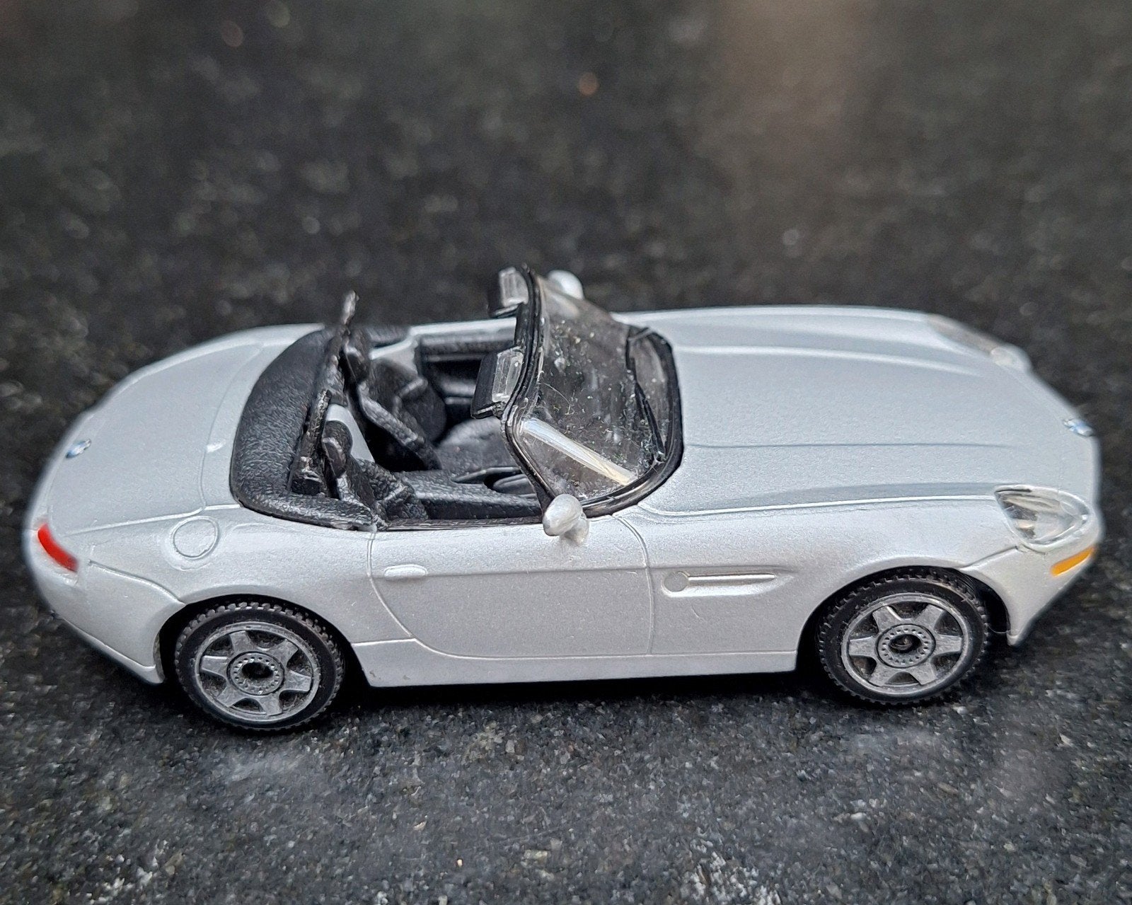 Zilveren BMW Z8 Modelauto van Bburago, Ophalen of Verzenden, Zo goed als nieuw, Auto, Overige merken