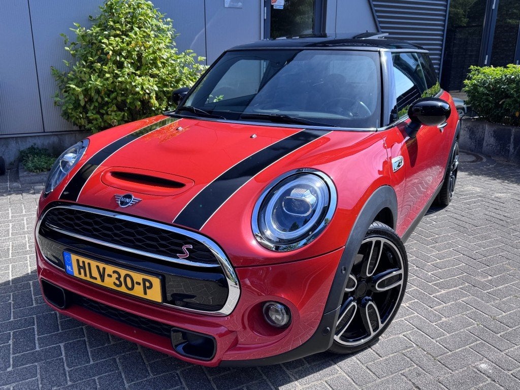 Mini COOPER S 192PK / JCW STUURWIEL / PANORAMADAK / 18 INCH, Auto's, 15 km/l, Gebruikt, Huisgarantie, Met garantie (alle)