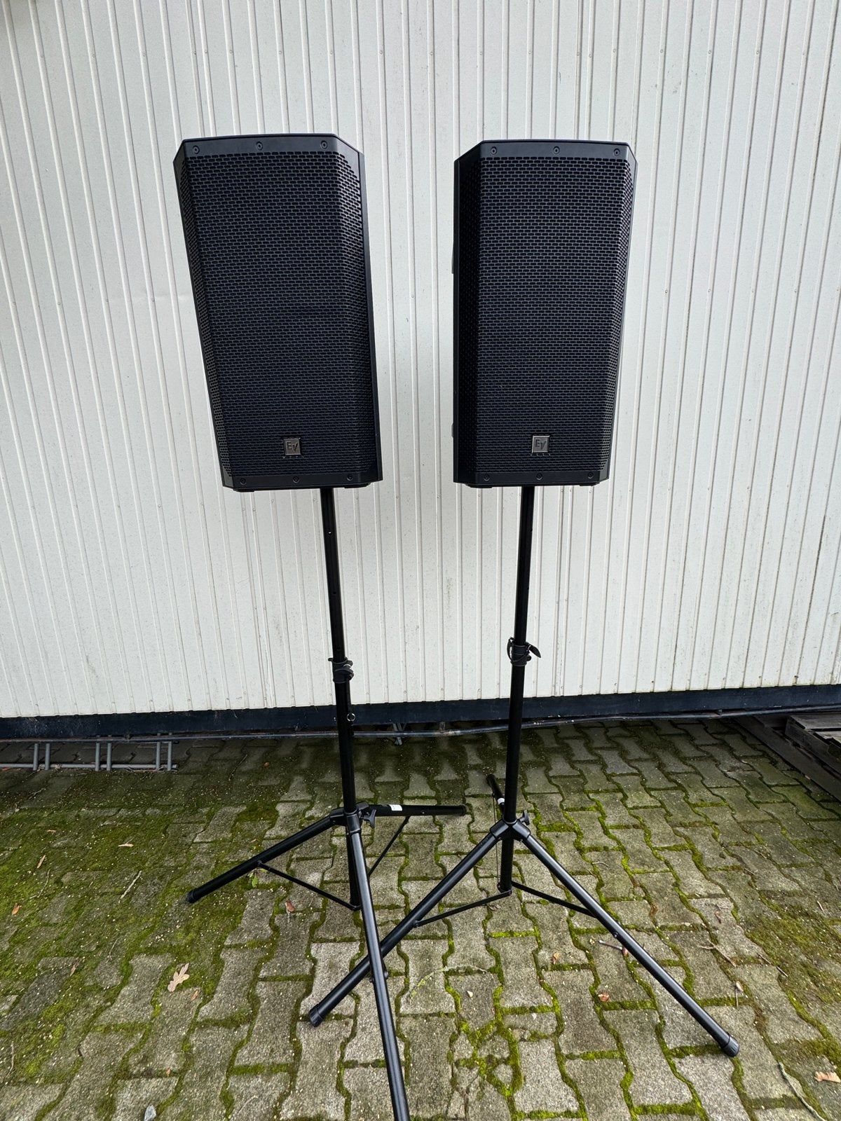 Electro-Voice ELX200 – Set van 2 luidsprekers + statieven, Ophalen, Zo goed als nieuw
