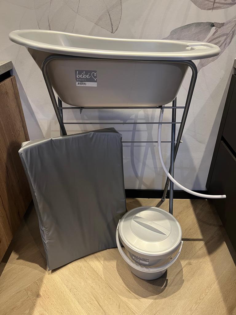 Baby badset Bébé basics grijs, Gebruikt, Badje, Standaard, Ophalen