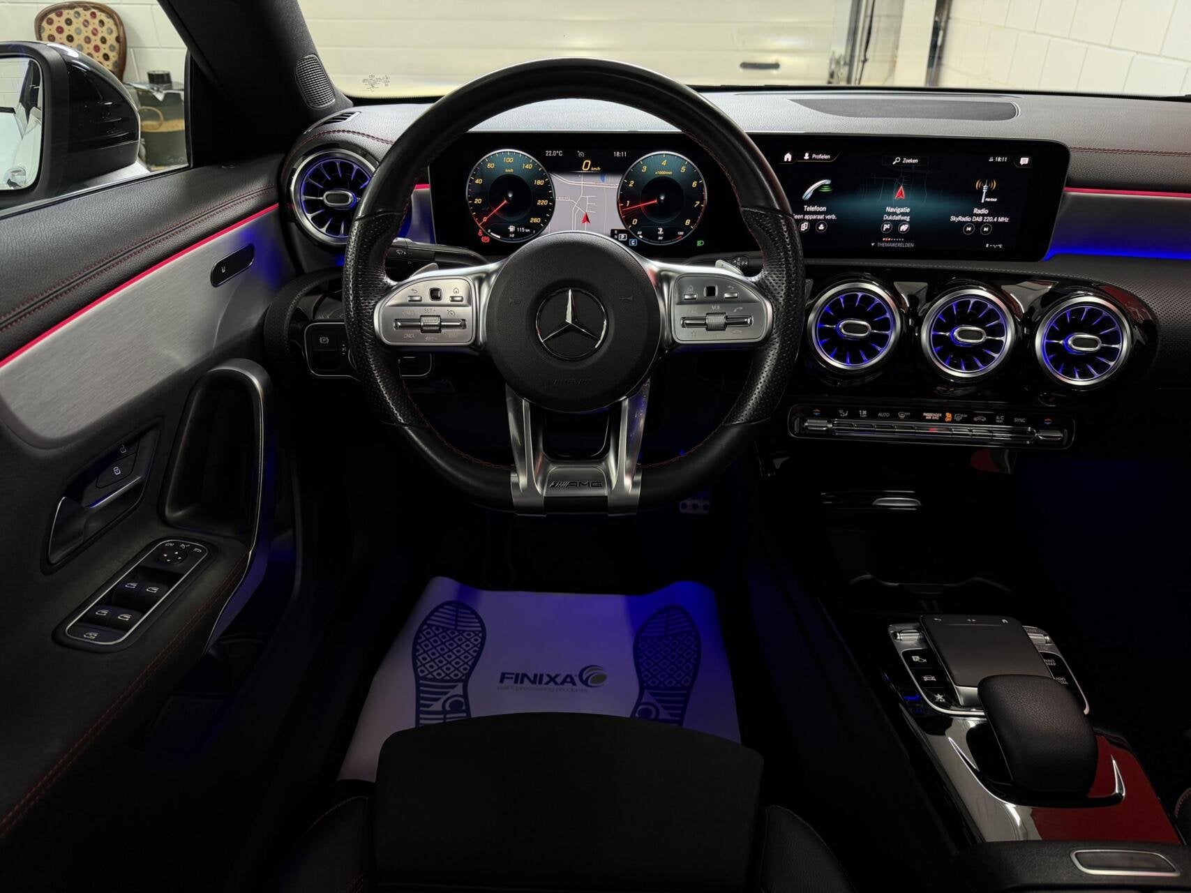 Mercedes CLA-klasse 200 - AMG35/PANODAK/CARPLAY/CAMERA/NAP, Auto's, CLA, Gebruikt, Euro 6, 4 cilinders