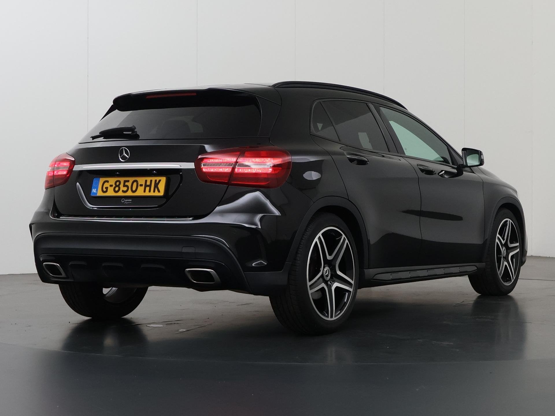 Mercedes-Benz GLA-klasse 180 Business Solution AMG Limited |, Auto's, Dealer onderhouden, Gebruikt, 4 cilinders, 715 kg