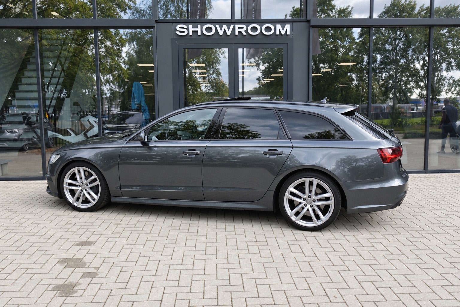 Audi S6 Avant 4.0 TFSI S6 Pro Line Plus PANO BOSE MATRIX, Auto's, Automaat, Gebruikt, 5 stoelen, Verwarmde buitenspiegels