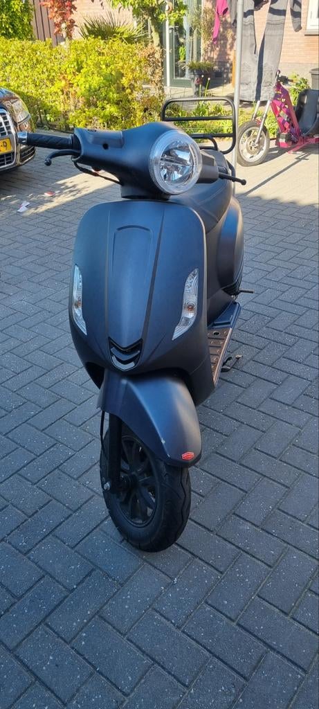 Nipponia snor scooter brommer, Fietsen en Brommers, Gebruikt, Benzine, Nvt, Nvt