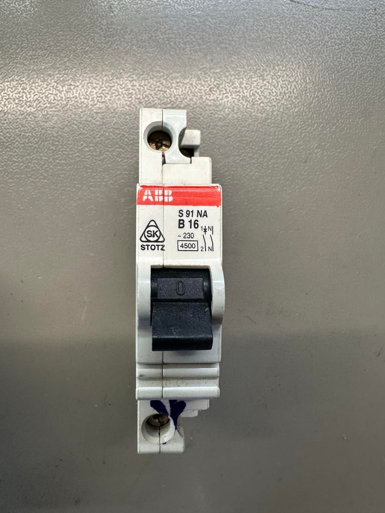 ABB Automaat B16, Ophalen of Verzenden, Gebruikt, Schakelaar