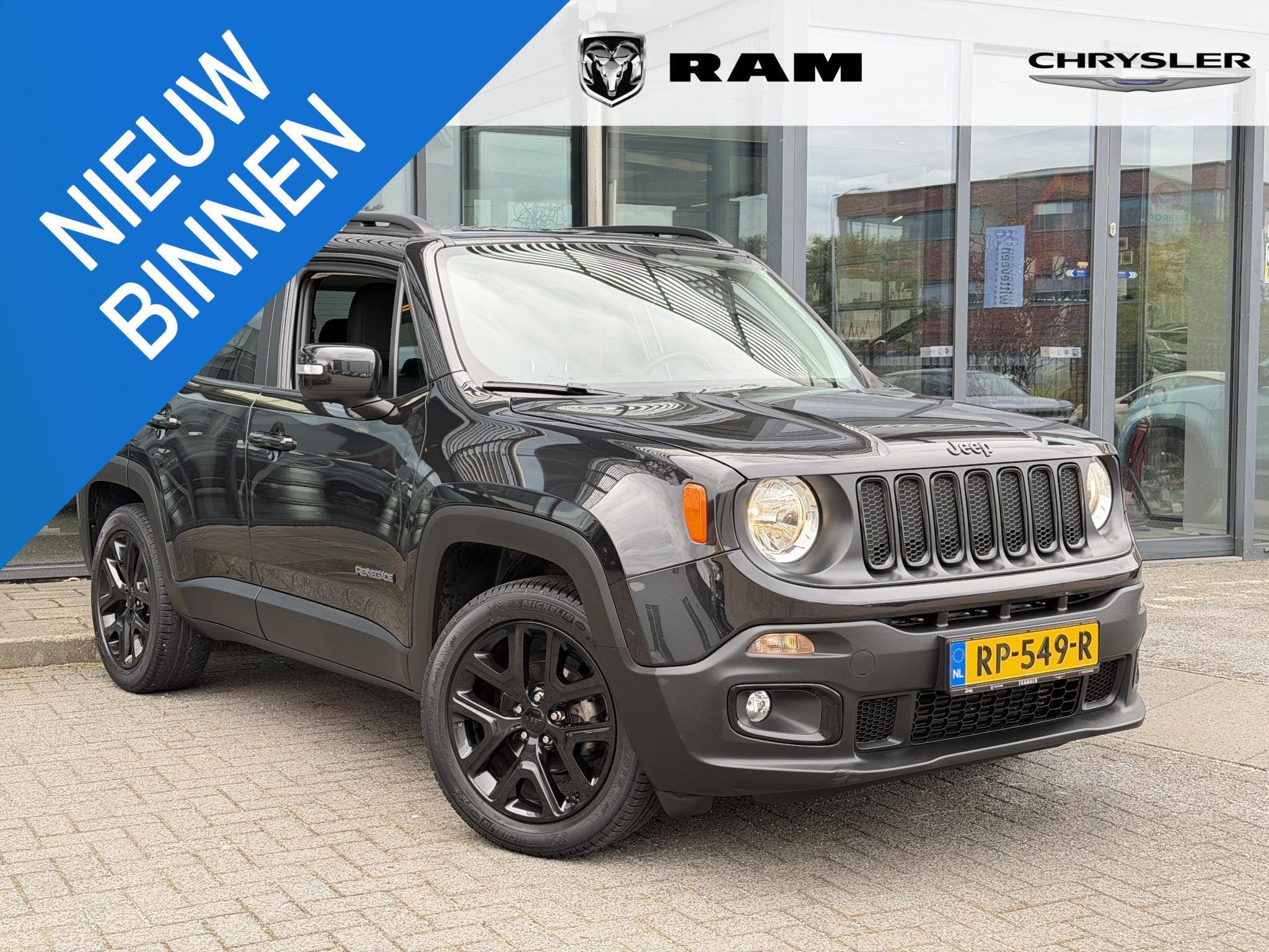 Jeep Renegade 1.4 MultiAir Night Eagle II, Auto's, Voorwielaandrijving, Stof, Gebruikt, 4 cilinders
