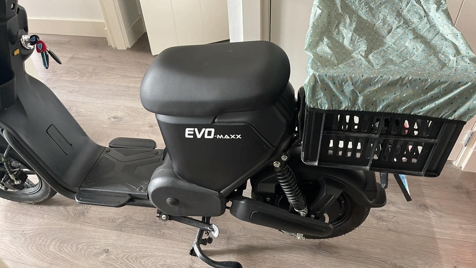 EVO-MAXX elektrische scooter - Zo goed als nieuw, Fietsen en Brommers, Snorfietsen en Snorscooters, Ophalen of Verzenden, Zo goed als nieuw